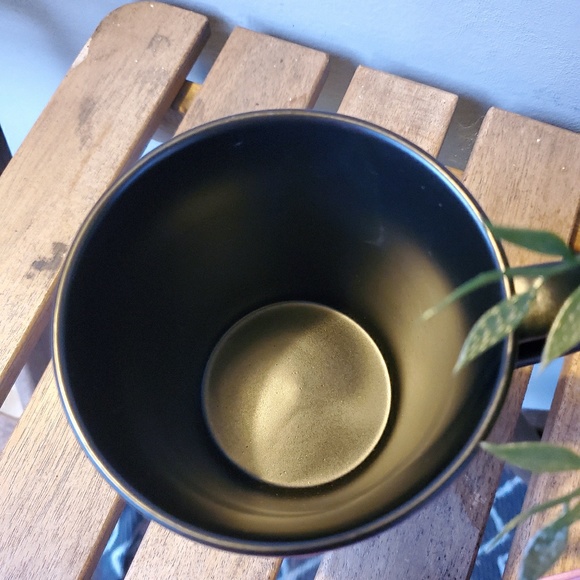 Bride & Boujee by Austin & Ash Black and gold Mug - Picture 3 of 4